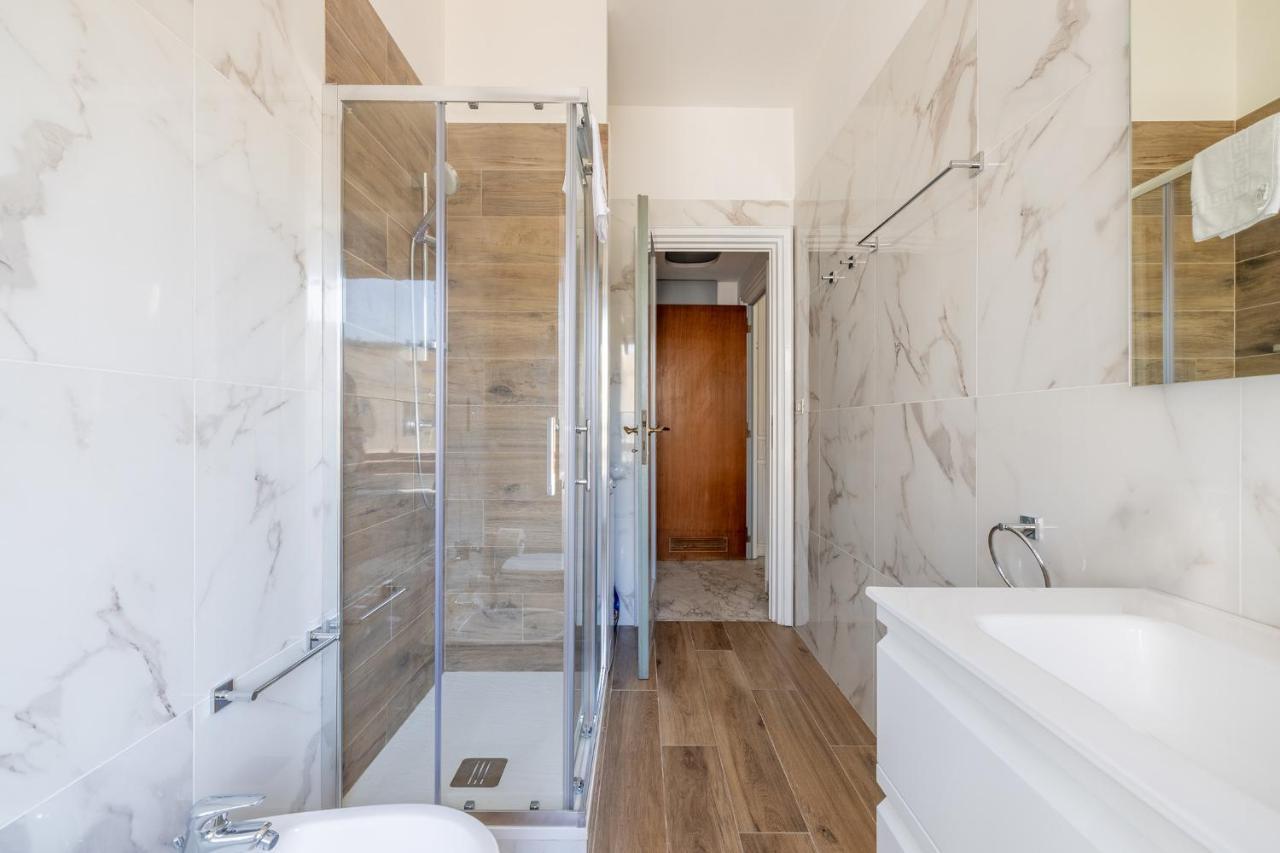 Apartment White In